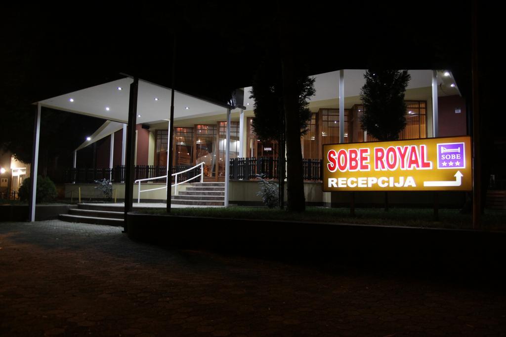 Guest House Royal Čakovec エクステリア 写真